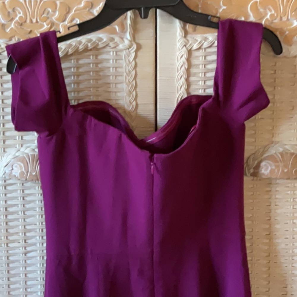 Bailey Dress
DRESS THE POPULATION NWT - Picture 14 of 14